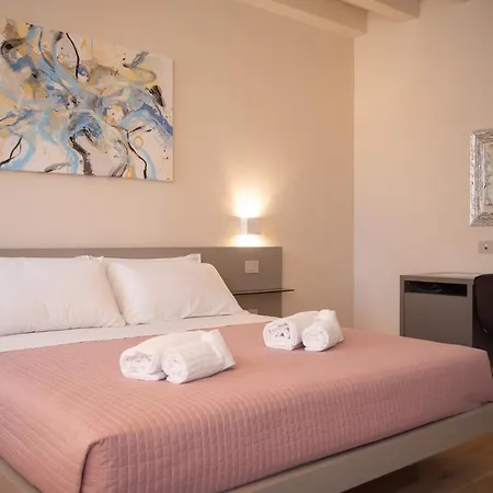 Aparthotel Calcirelli 2*